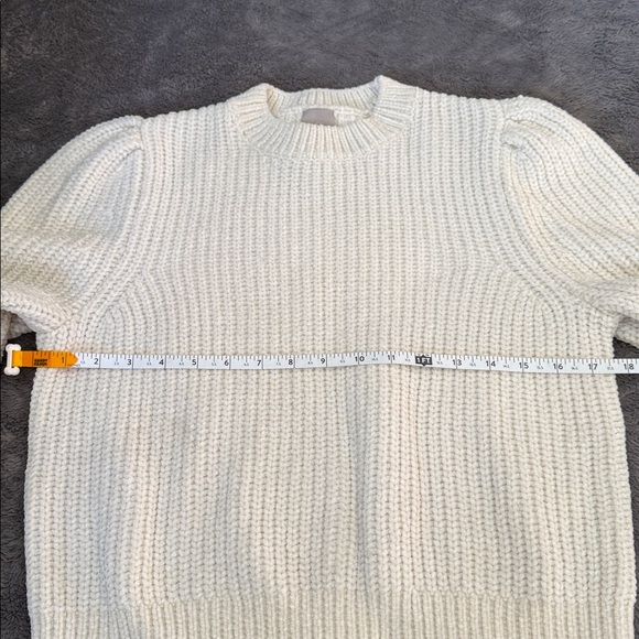 H&M Women’s Sweater Long Puff Sleeves Off White Medium - Picture 9 of 9